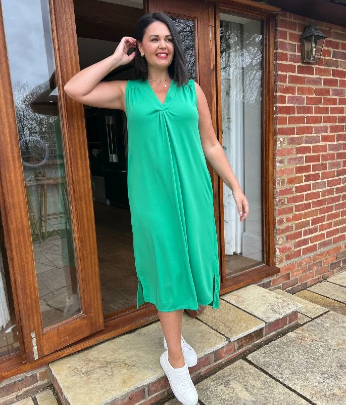 Green Sleeveless Shift Dress