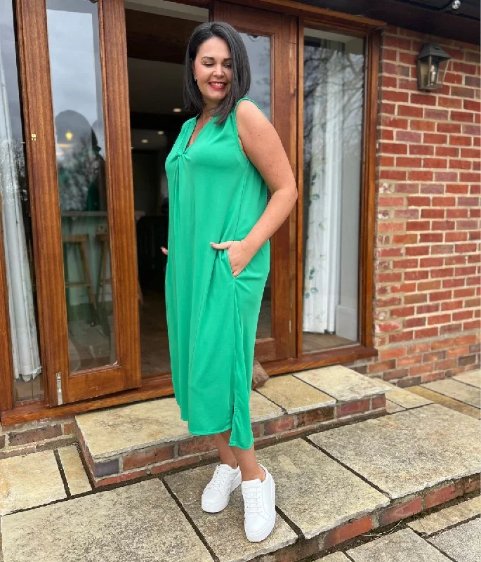 Green Sleeveless Shift Dress