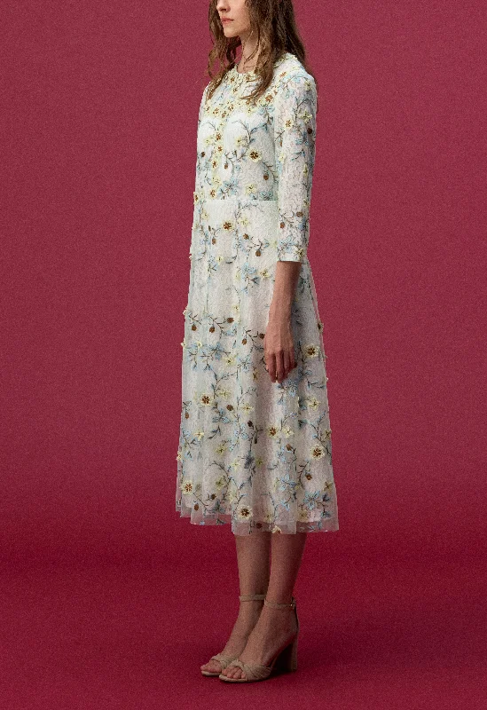 Floral Embroidered Long Sleeve Evening Dress