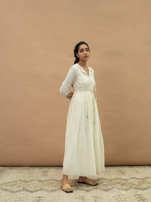 Daisy Tassels Maxi Dress